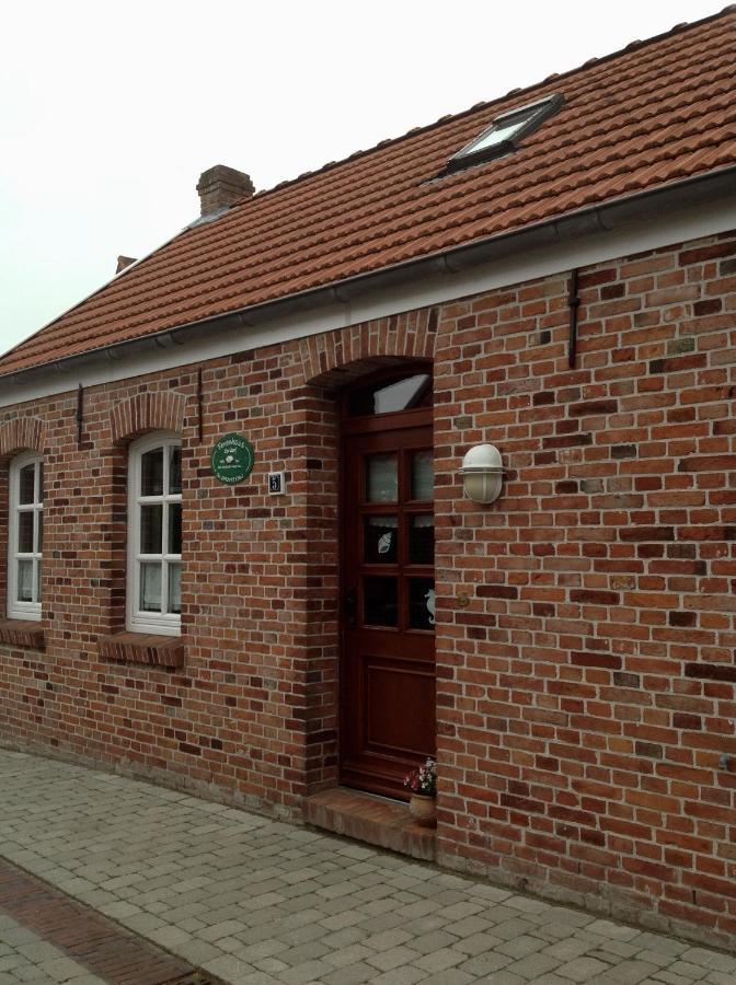 Klaassen- Ferienhaus Up Warf Emden Luaran gambar